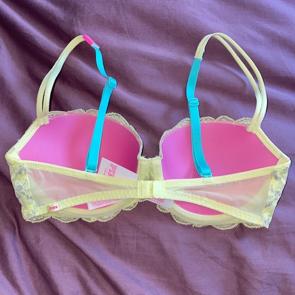 VS Pink bra - Picture 2 of 4